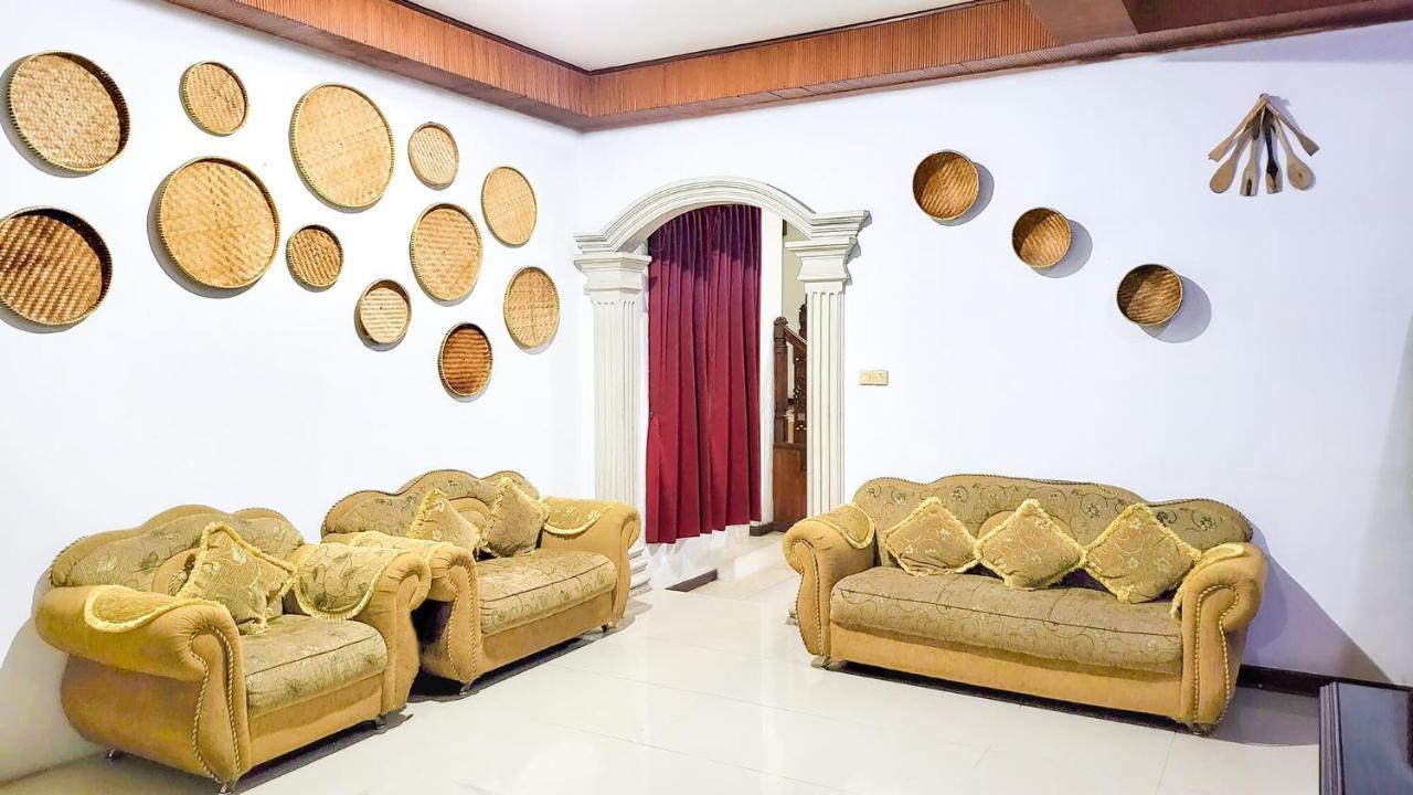 Kasmaran Guest House Syariah Jakarta Extérieur photo